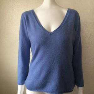 Garnet Hill Pastel Blue Cashmere V Neck Sweater